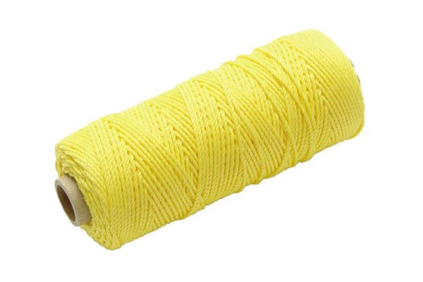 Yellow Brick line, mason's line, brick twine, bricklayer's tools, marking out tools, string line, fluorescent, level, plumb, wall, bricklaying, wonkee donkee tools DIY guide, how to use a brick line