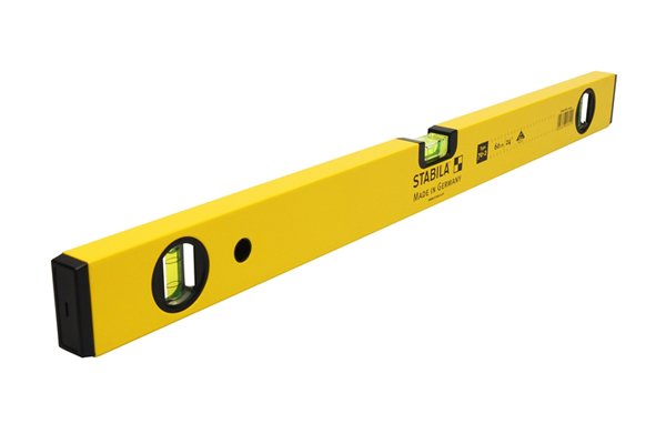 Spirit levels, spirit level, straight edge tool, brick line, measuring, wonkee donkee tools, DIY guide, How to use a brick line