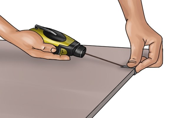 How to use a chalk line? - Wonkee Donkee Tools