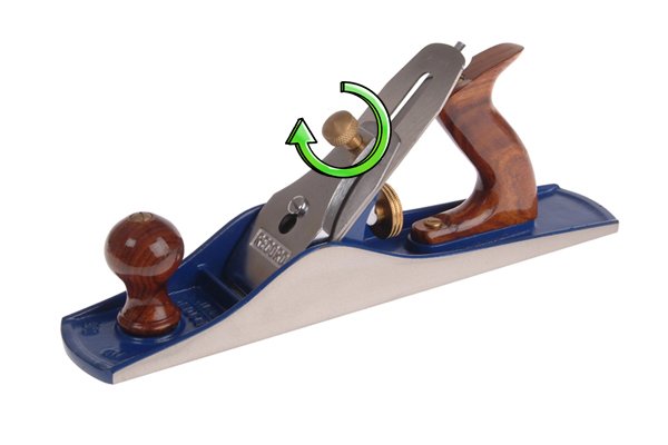 Turning Norris adjuster clockwise to remove backlash