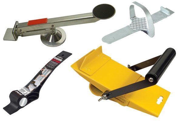 Door lifters, board lifters, panel lifters and drywall lifters all perform the same jobs of supports panels or sheets of rigid materials, like wood or plastic