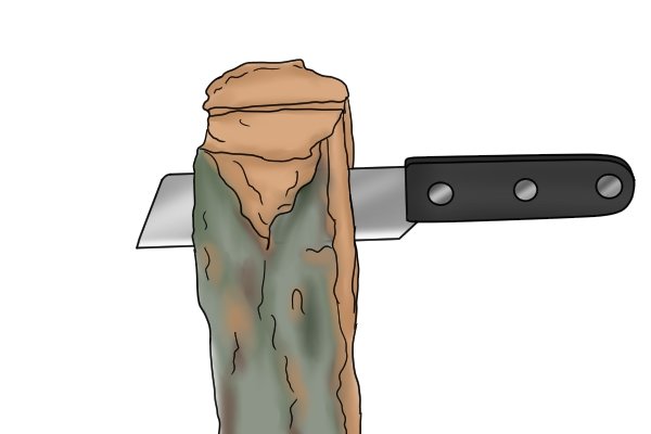 Hacking knives can be used to split timber