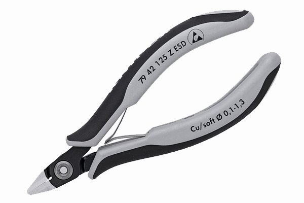 Electronically insulated diagonal side cutting pliers, nippers, wire cutters.