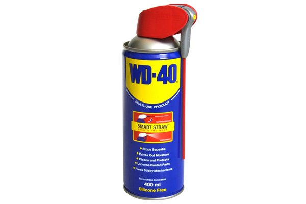 WD40 or other moisture repelling oil should be used to help prevent any rusting of the straight edge working face