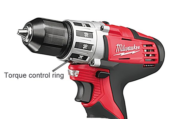 Torque control ring on a cordless drill driver