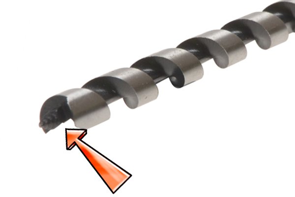 Image to show the part of the auger bit that is cut with a screw thread. This can also be cleaned or repaired by an auger bit file.