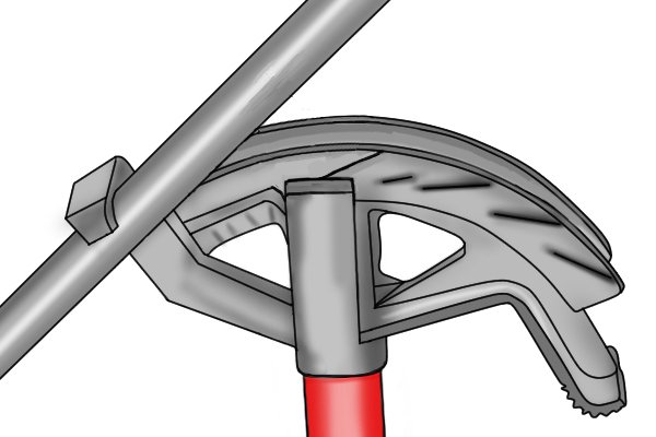 Mark the centre of conduit pipe so it can be bent by a conduit pipe bender