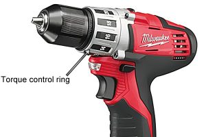 Torque controlled impact wrench clearance