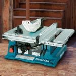 Makita 2705 10-Inch Contractor Table Saw on display