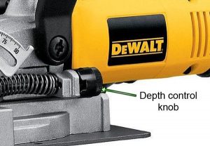 Dewalt DW682K jointer depth adjustment knob.