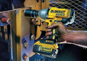 A cordless impact wrench is very convenient.
